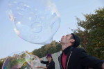 BUBBLE-ON-CIRCUS